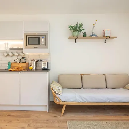 The Garden - 1 Bedroom Annex In *